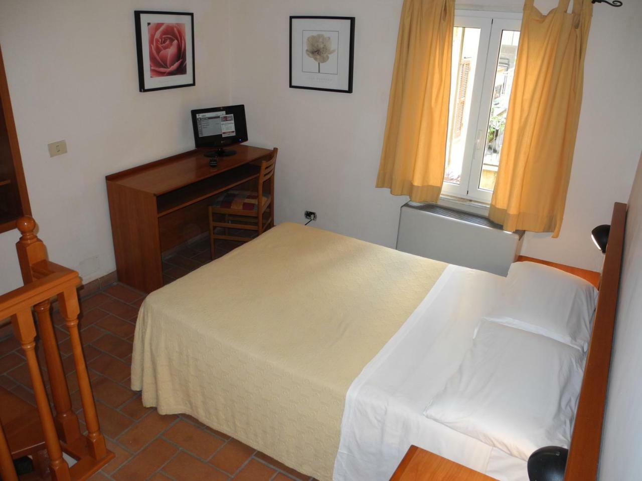 Hotel Corona Roma Ngoại thất bức ảnh